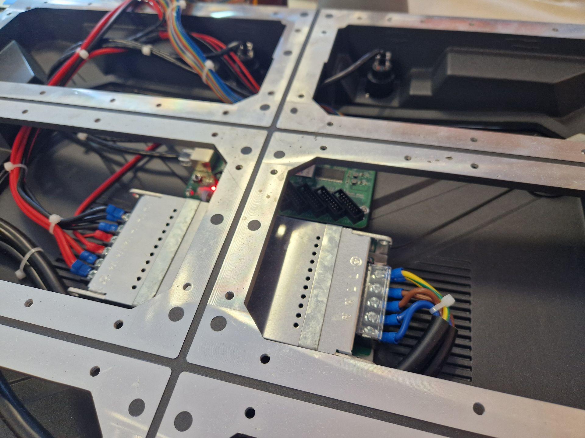 Kültéri kabinet szerelése